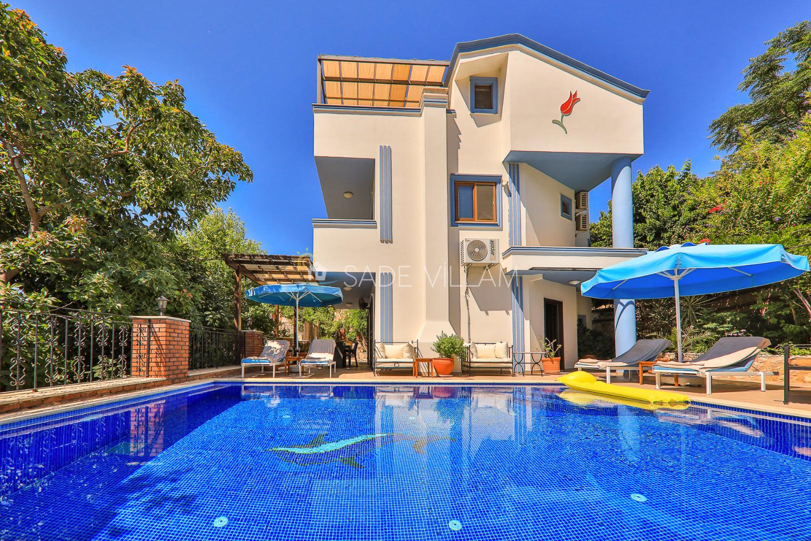 Villa Doreena, Villa For Rent Near The Sea