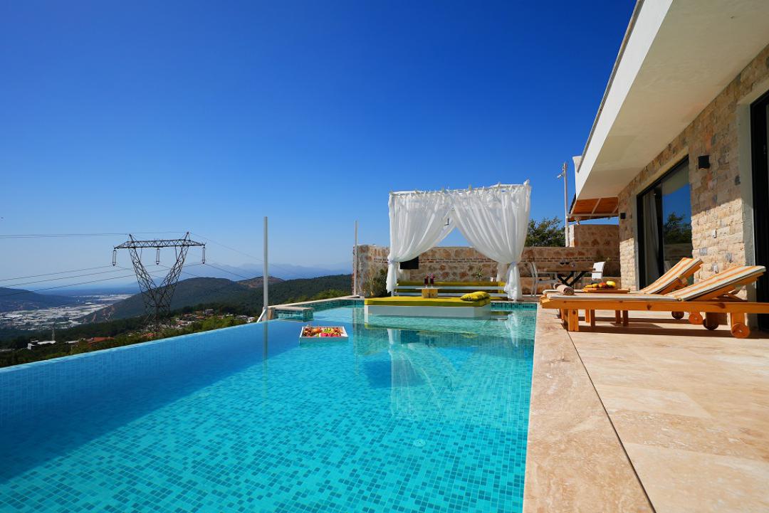 Villa Münih, 2 Bedroom Sea View Villa