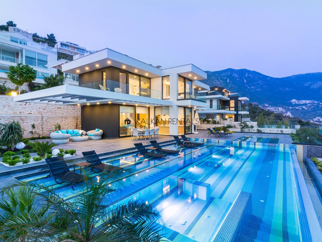 Villa Vogue, 5 Bedroom Luxury Villa