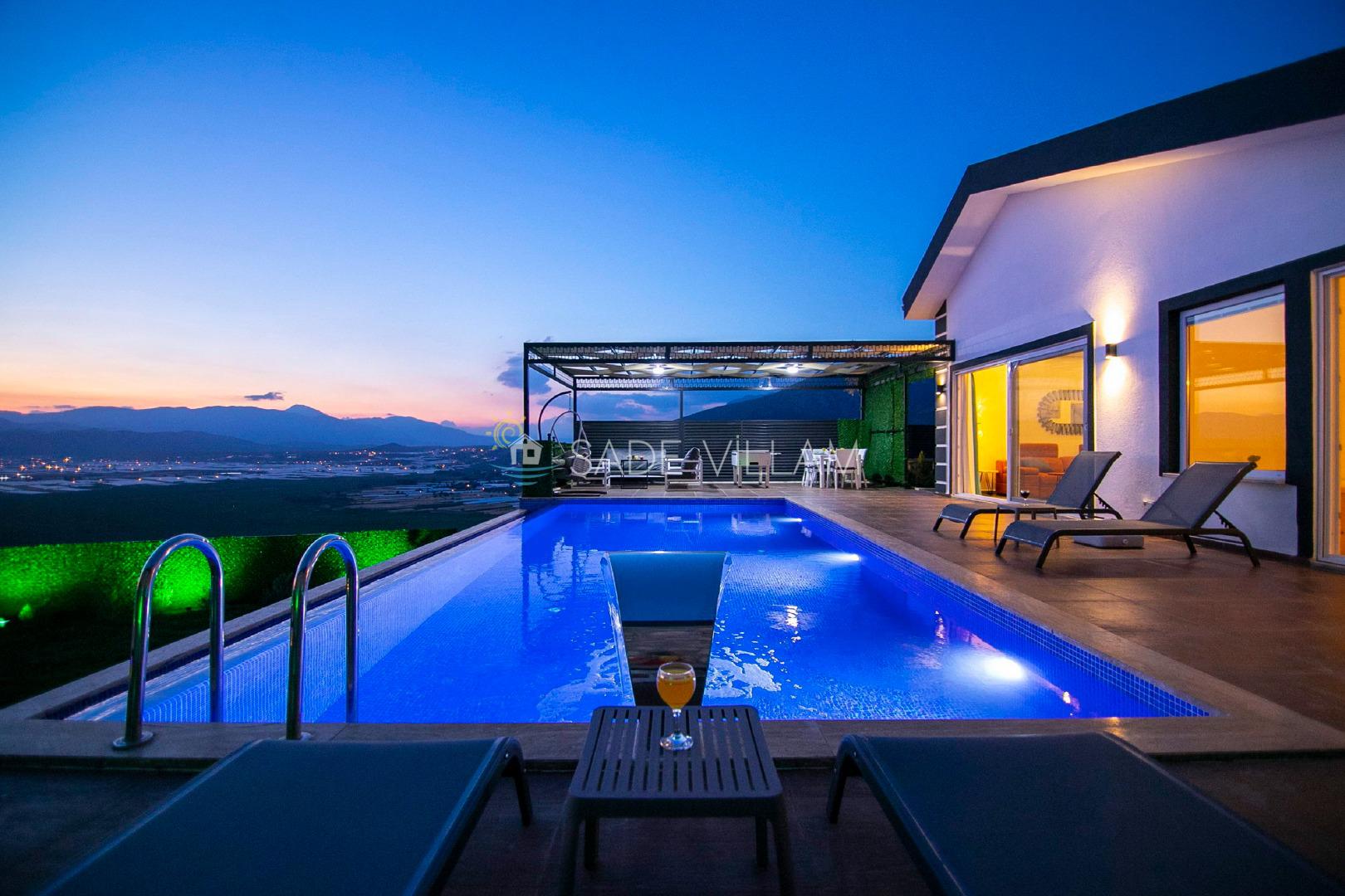 Villa Onyx S